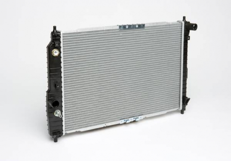 Радиатор охлаждения Авео (L=600) автомат (алюм-паяный) LUZAR LRc CHAv05226 (фото 1)