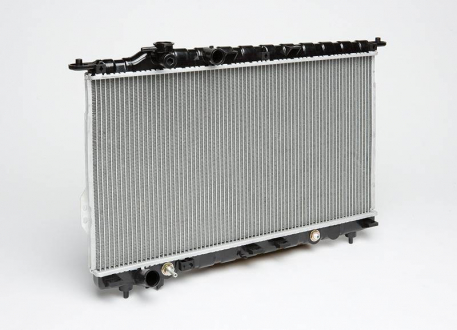 Радиатор охлаждения Sonata/Magentis 2.0/2.4/2.5/2.7 (98-) АКПП (алюм) LUZAR LRc HUSo98250 (фото 1)