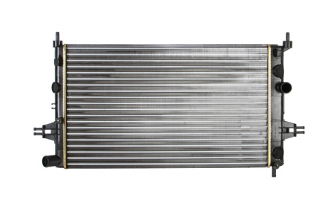 Радиатор системы охлаждения NISSENS 630041 (фото 1)