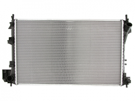 Радиатор системы охлаждения NISSENS 63022A (фото 1)