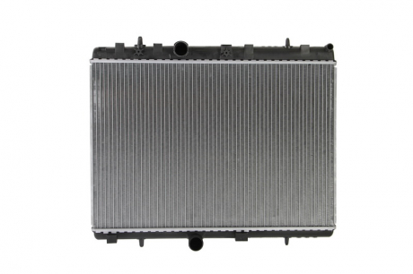 Радиатор системы охлаждения NISSENS 636007