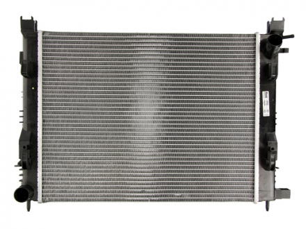 Радиатор системы охлаждения NISSENS 637624 (фото 1)