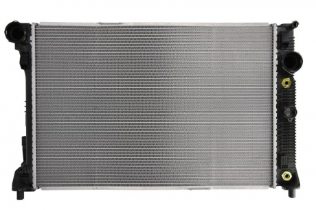 Радиатор системы охлаждения NISSENS 67162 (фото 1)