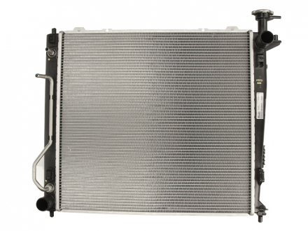 Радиатор системы охлаждения NISSENS 67465 (фото 1)