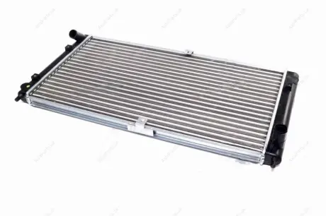 Радіатор охолодження Chery Amulet 06- (1,6L, + A / C) TEMPEST TP.1513011