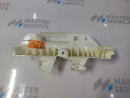 Кронштейн стойки средний внутренний верхний L Model 3 18-23 Б.У. TESLA 1103773-00-O