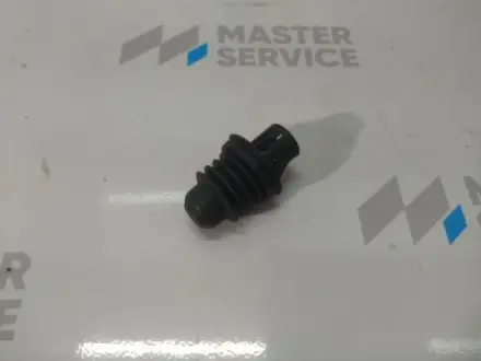 Демпфер крышки багажника Model 3 18-23, Model 3 Highland 24- Б.У. TESLA 1108767-00-C