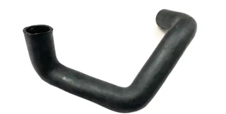 Патрубок радіатора нижній Geely EC7 (Ukraine) UNI 1064001091